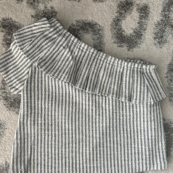 Club Monaco one shoulder ruffle summer stripe top like JCrew Sz S - Picture 2 of 6